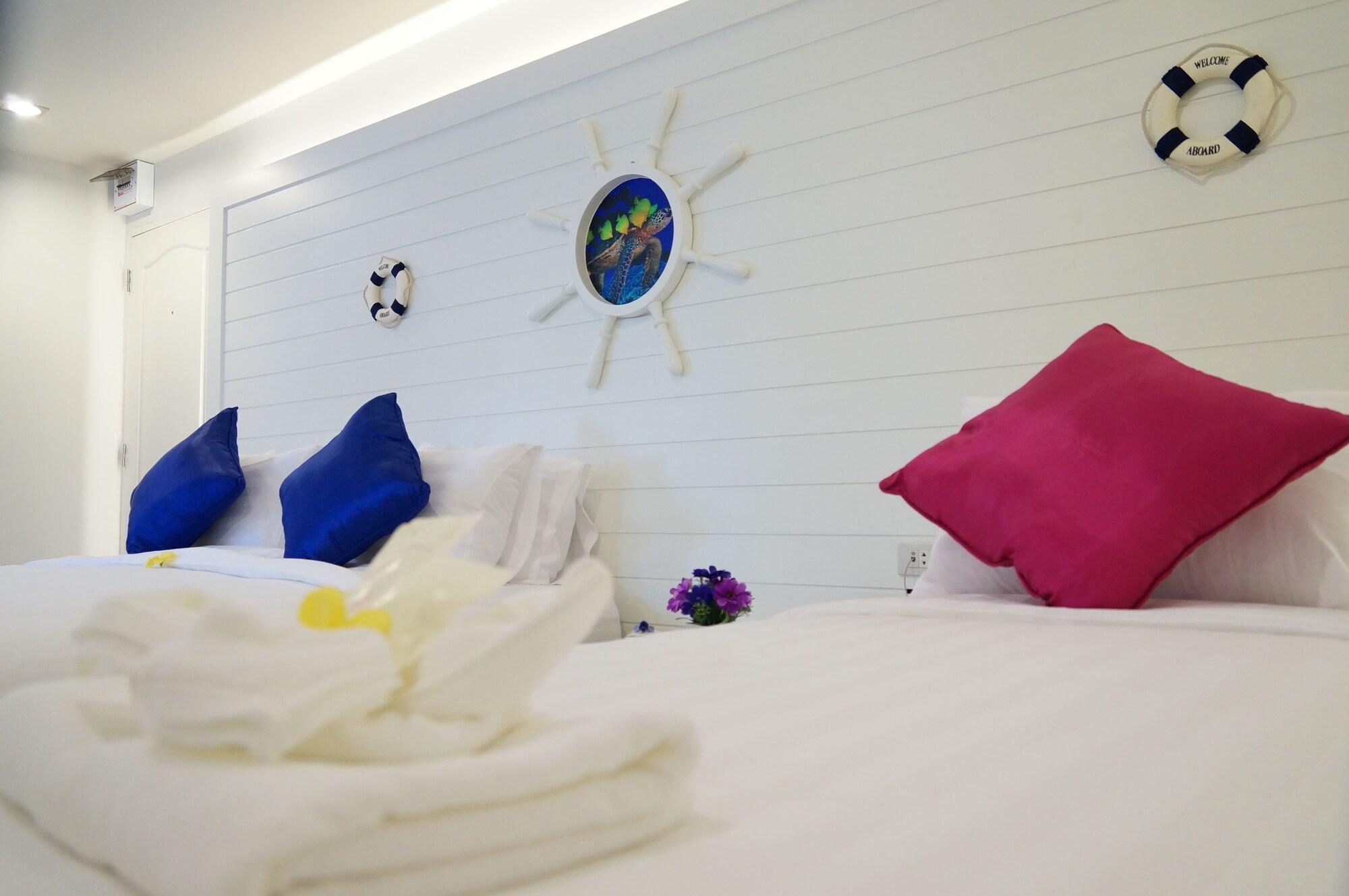 Bed By Cruise Hotel At Samakkhi-Tivanont Nonthaburi Exterior foto