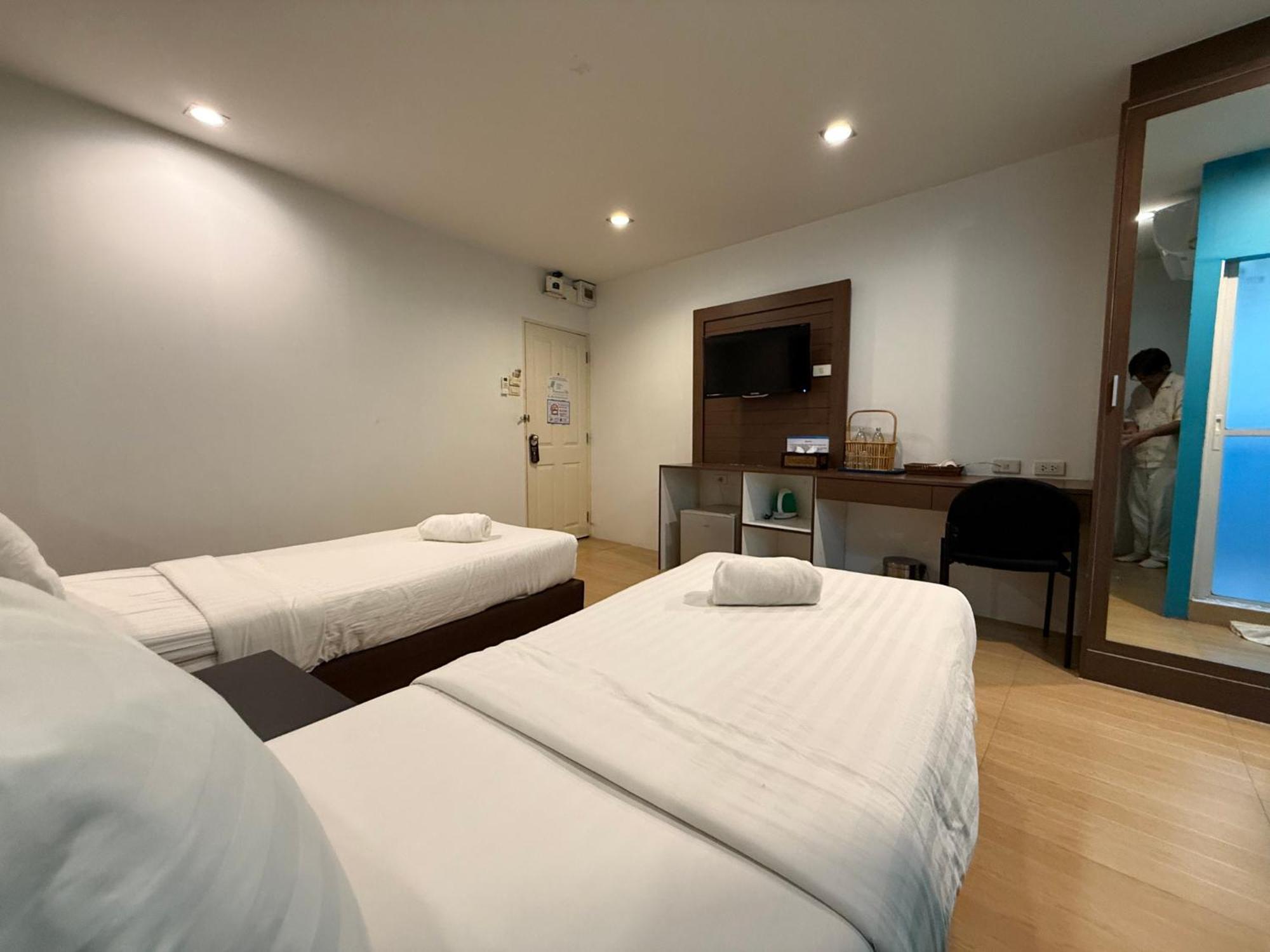 Bed By Cruise Hotel At Samakkhi-Tivanont Nonthaburi Exterior foto