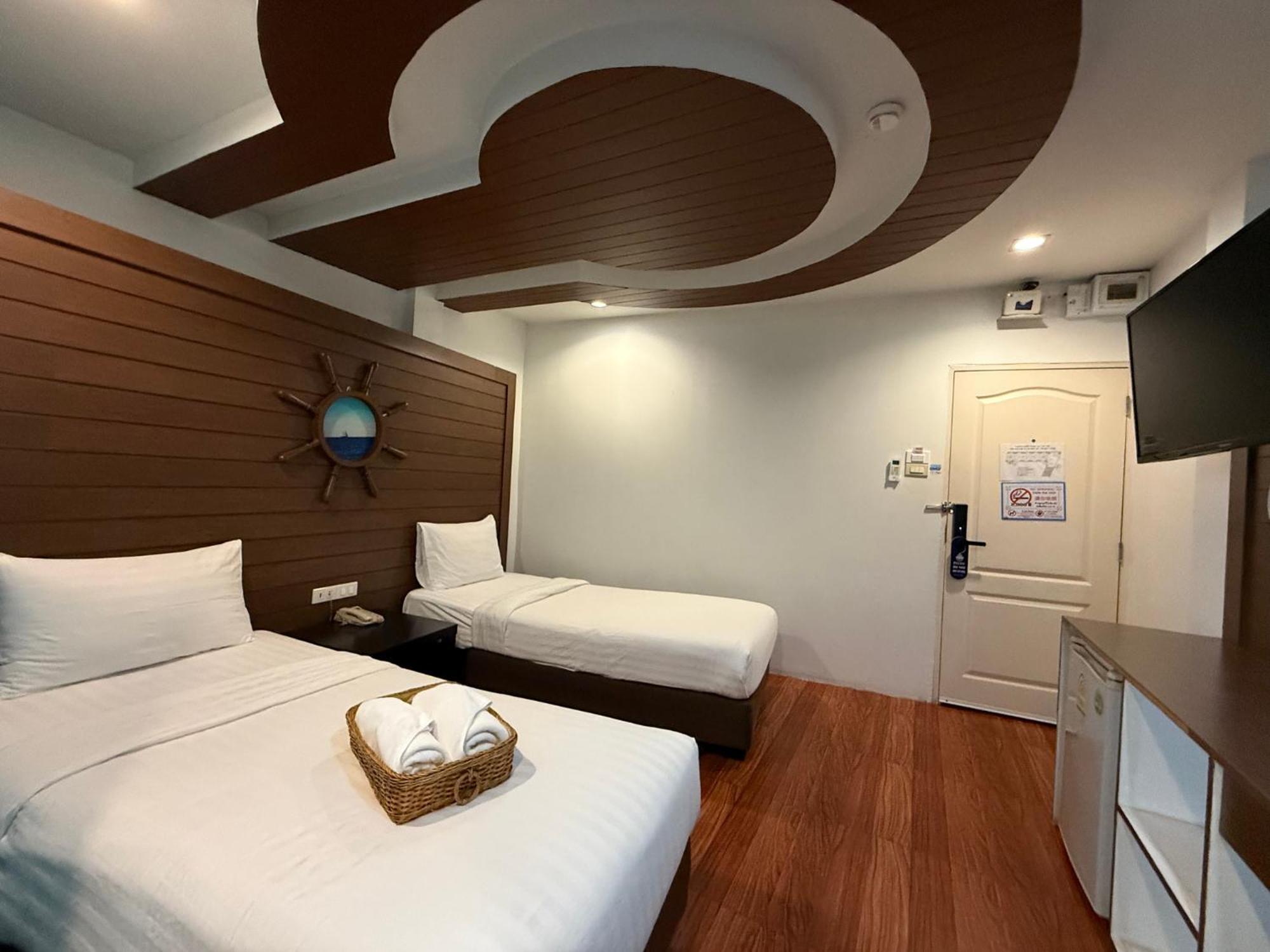 Bed By Cruise Hotel At Samakkhi-Tivanont Nonthaburi Exterior foto