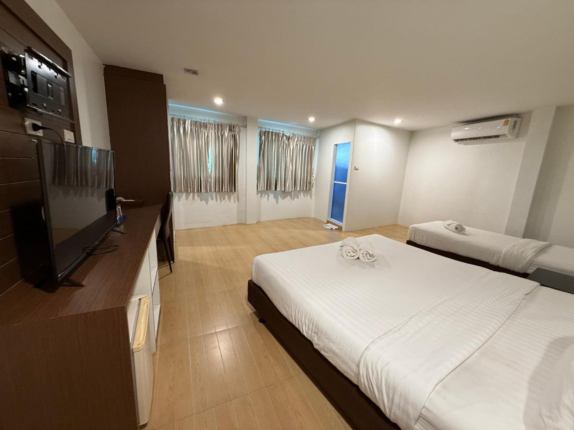 Bed By Cruise Hotel At Samakkhi-Tivanont Nonthaburi Exterior foto